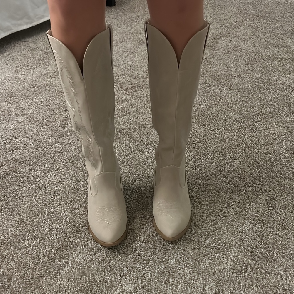 Sand Embroidered Knee-High Cowboy Cowgirl Western Boots